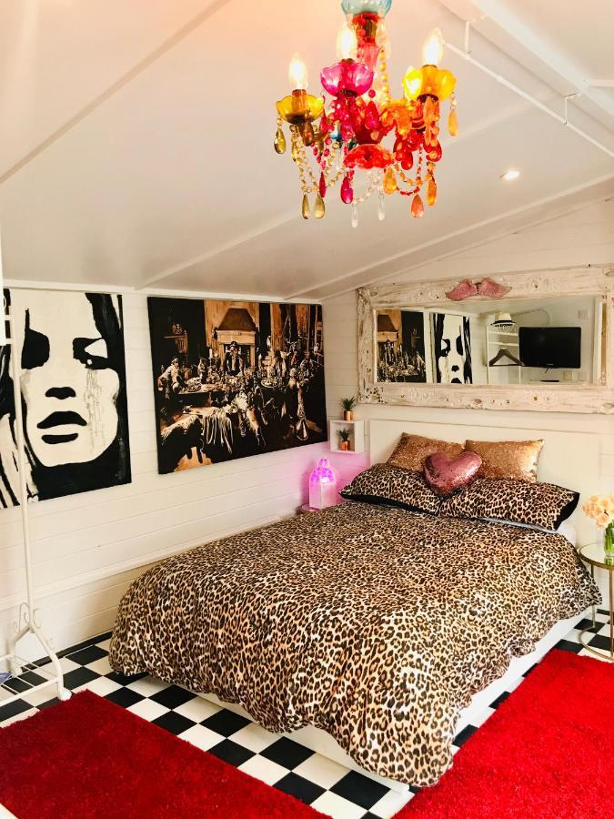 Hotel Ibiza Casa Whitstable Exteriér fotografie